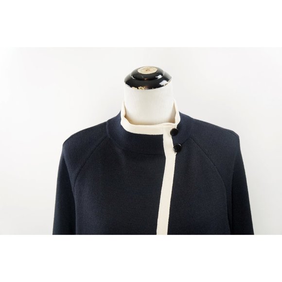 St. John Collection Sweater - Picture 2 of 5